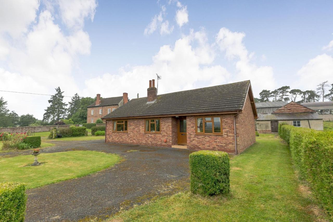 Meadow Lea Villa Leominster Dış mekan fotoğraf
